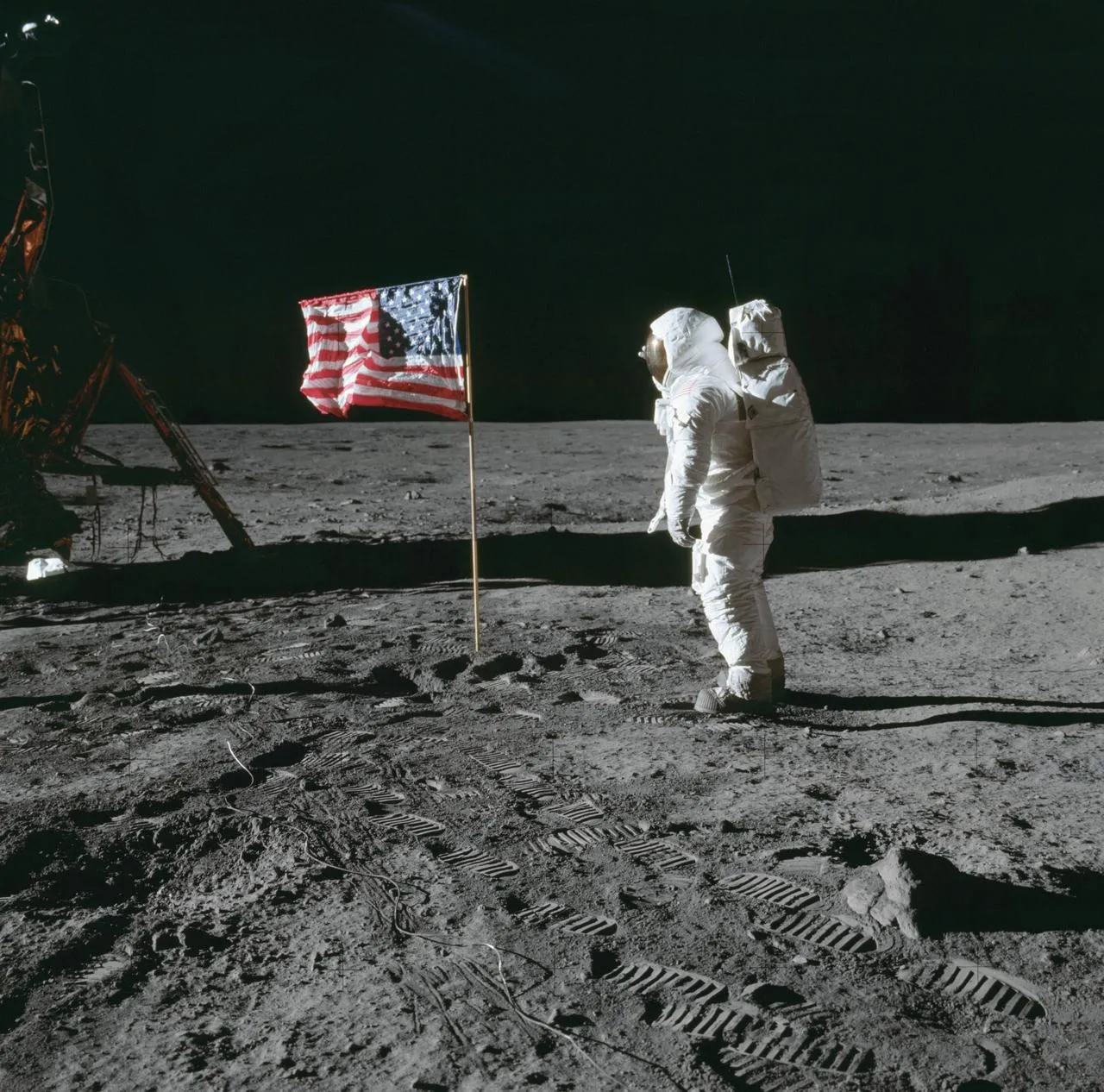 Astronaut on the Moon — humanity's first steps beyond Earth